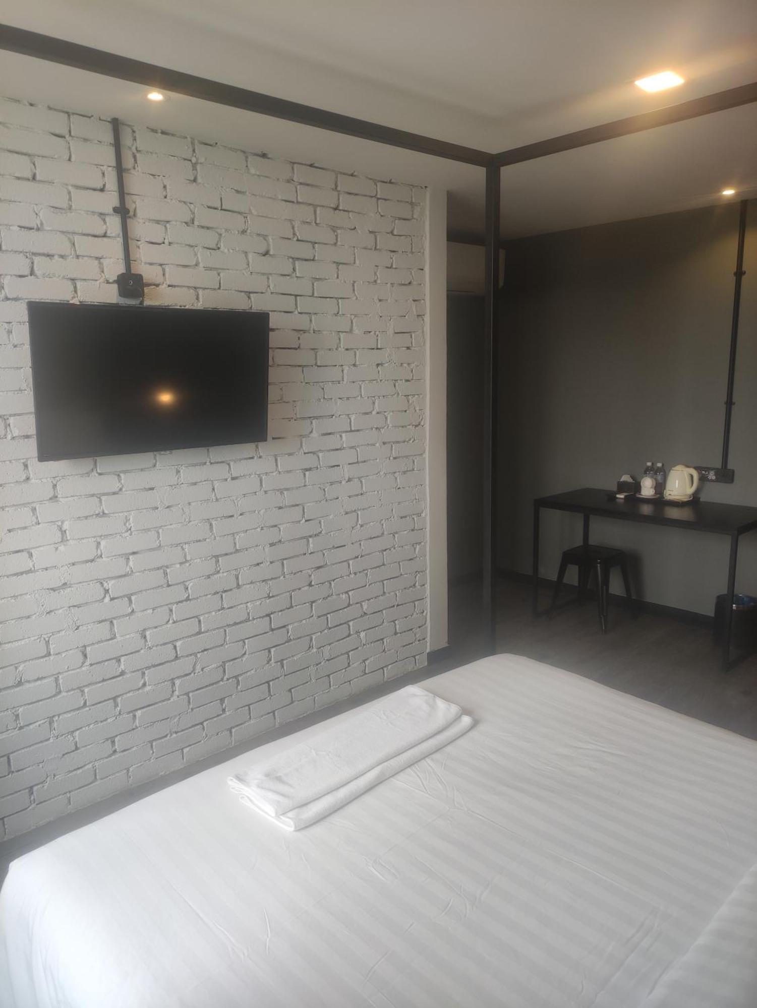 68 Boutique Hotel Sitiawan Esterno foto