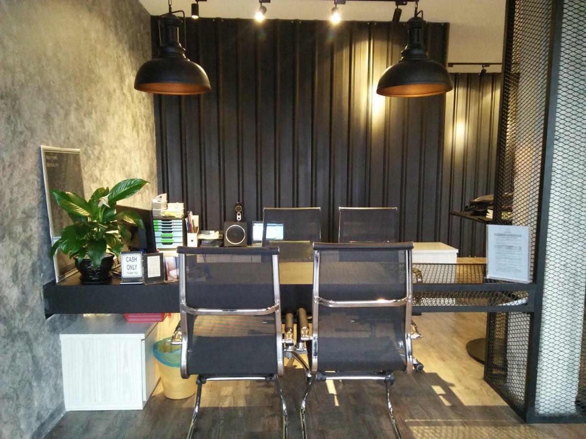 68 Boutique Hotel Sitiawan Esterno foto