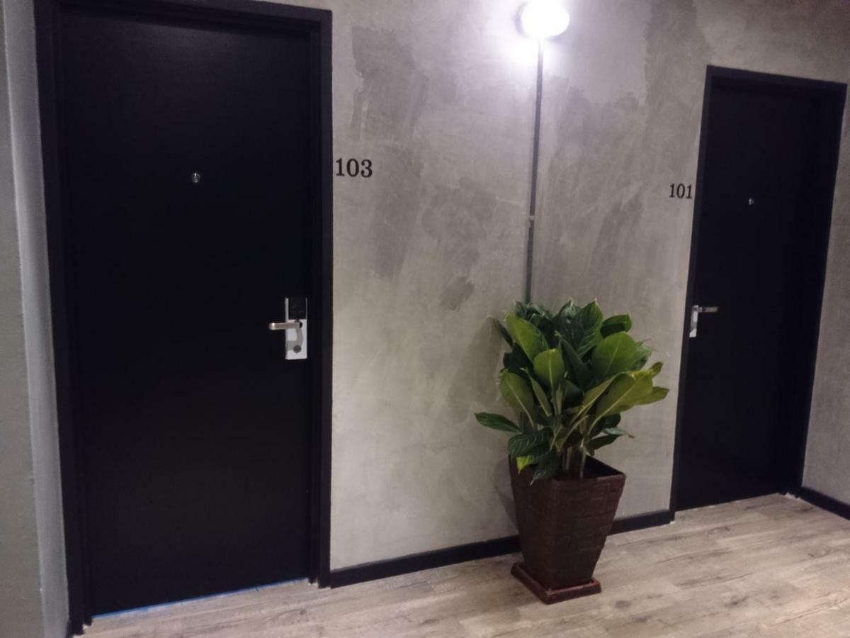 68 Boutique Hotel Sitiawan Esterno foto