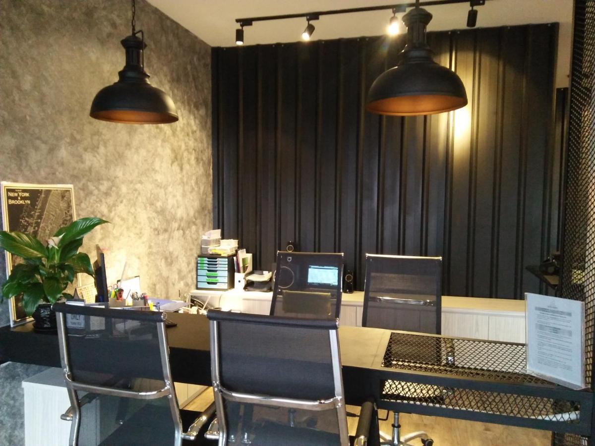 68 Boutique Hotel Sitiawan Esterno foto